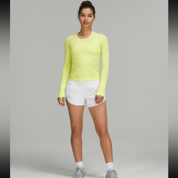 Lululemon Tracker LR short 4" Lined - Picture 2 of 7